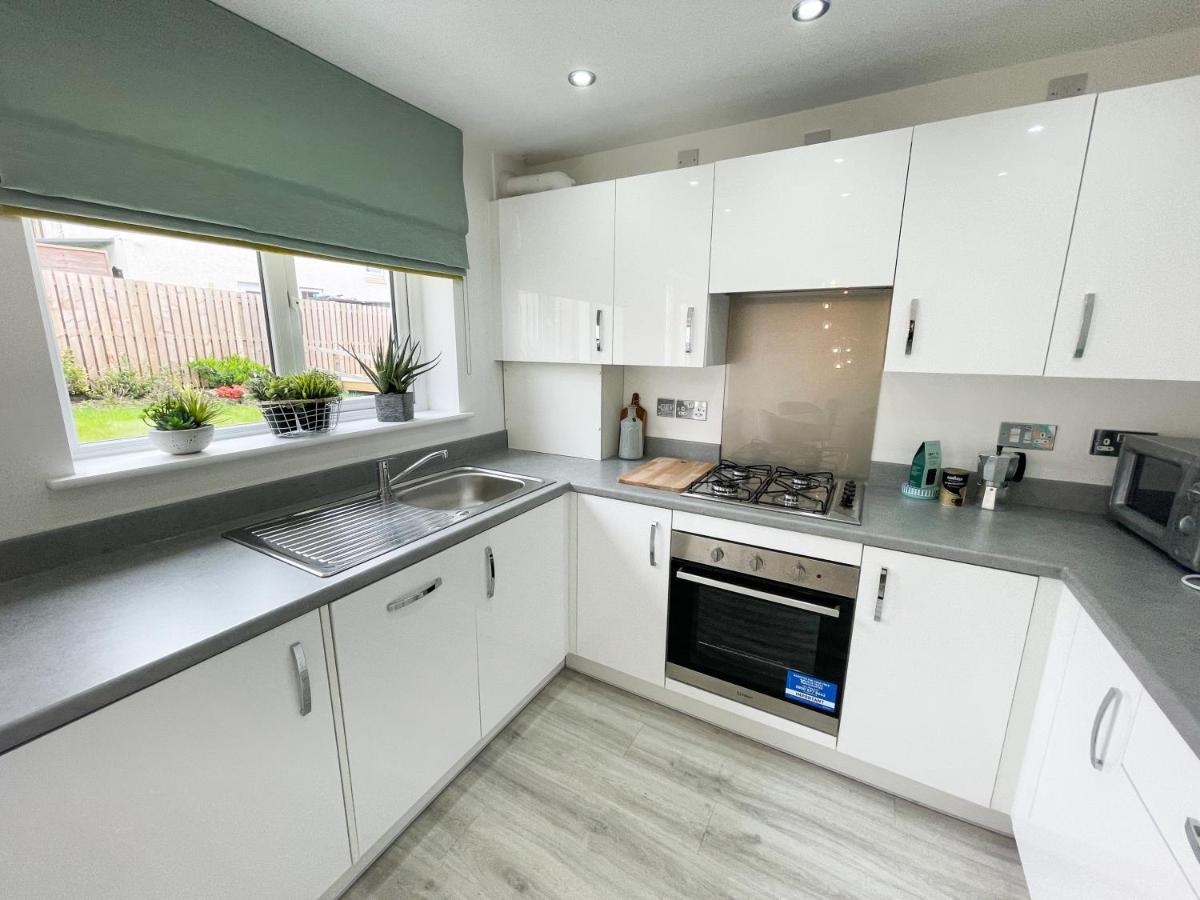 Newly Developed 3 Bedroom Home Glasgow Exterior foto