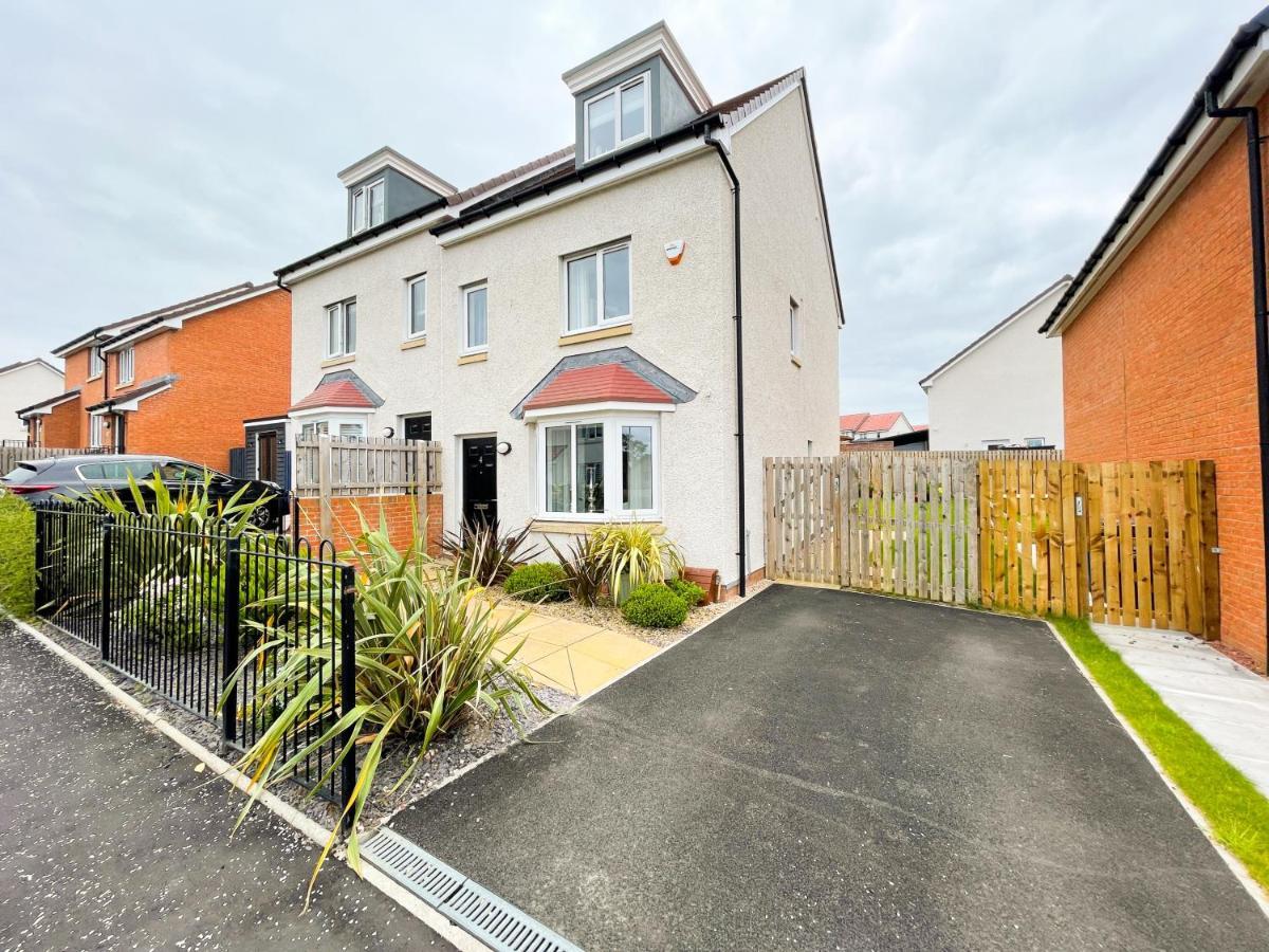 Newly Developed 3 Bedroom Home Glasgow Exterior foto